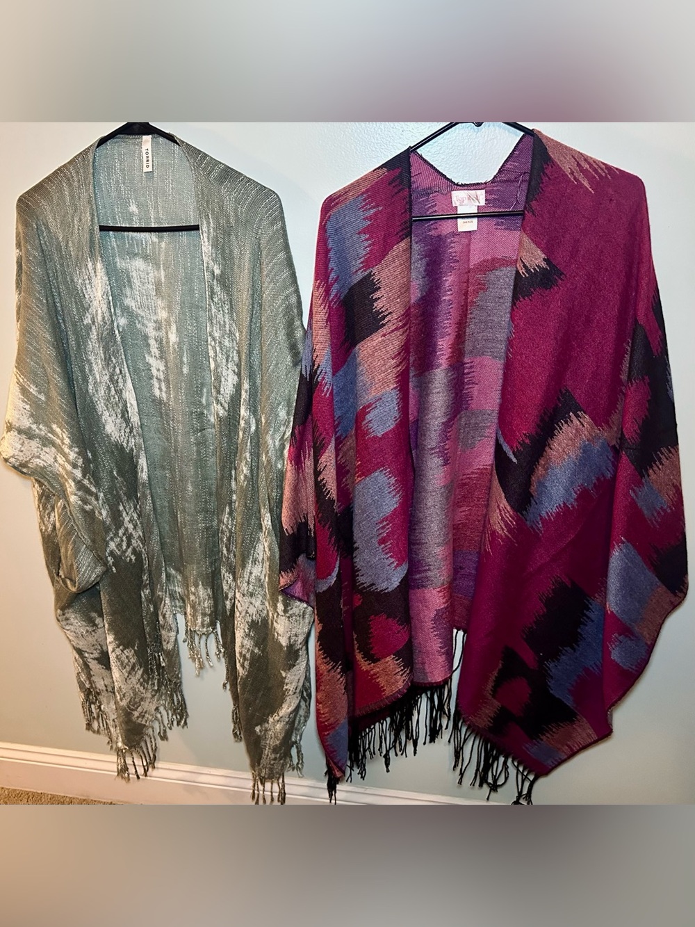 Women’s Poncho Wrap Bundle Torrid Ruana & Top It Off Fringe Shawl OS